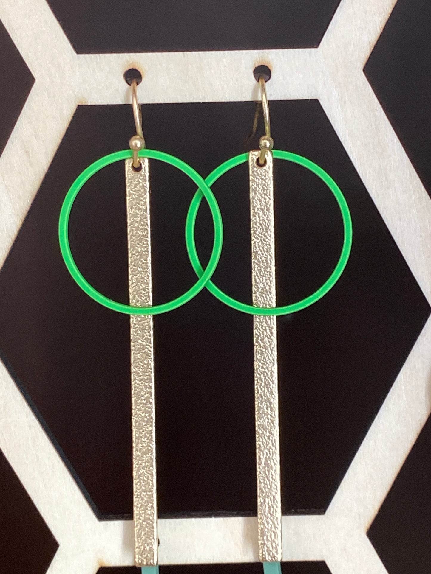 Fluogroene cirkel met gekarteld staafje