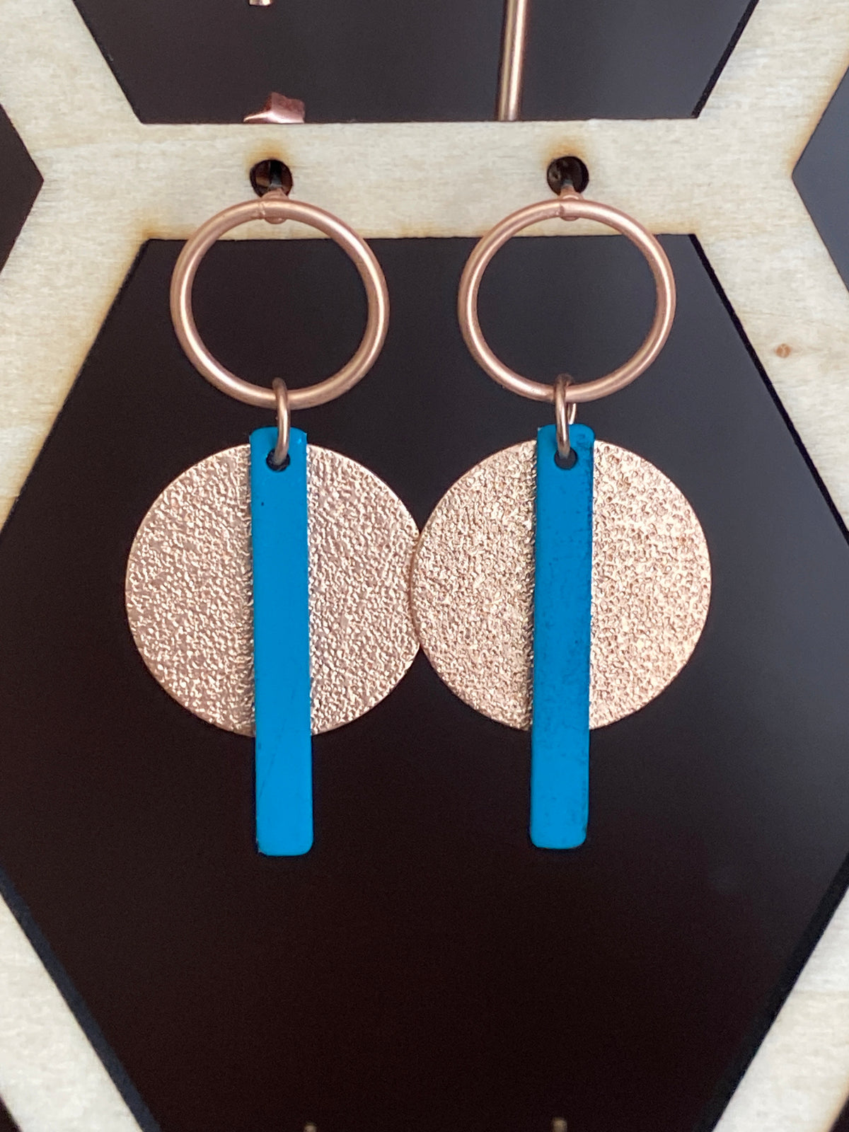 Turquoise-rosé