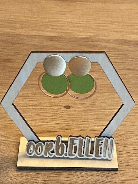 cirkels licht olijfgroen en mat goud